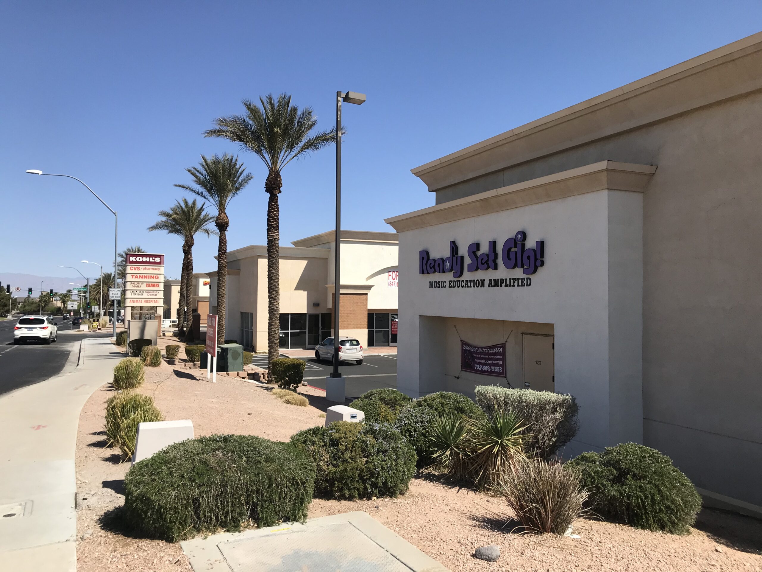 Valle Verde 215 Center - Henderson, NV - Newcastle Properties